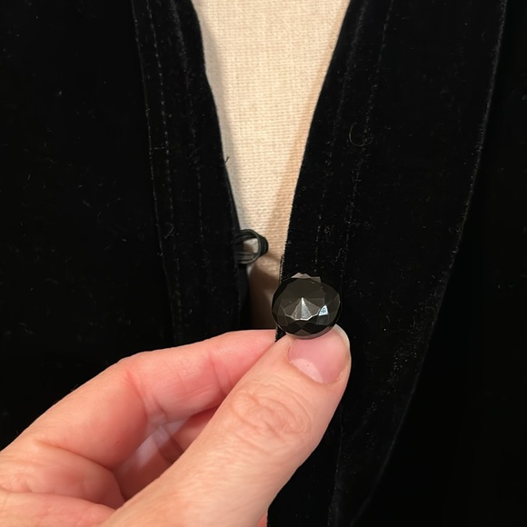 Black Velvet Vintage Single Button Formal Jacket - Picture 2 of 7